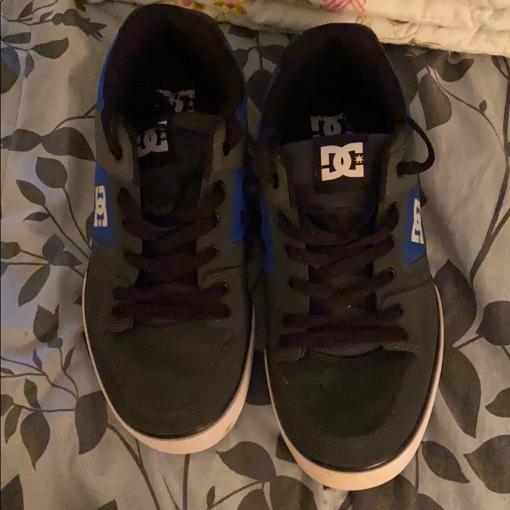 Men’s DC shoes